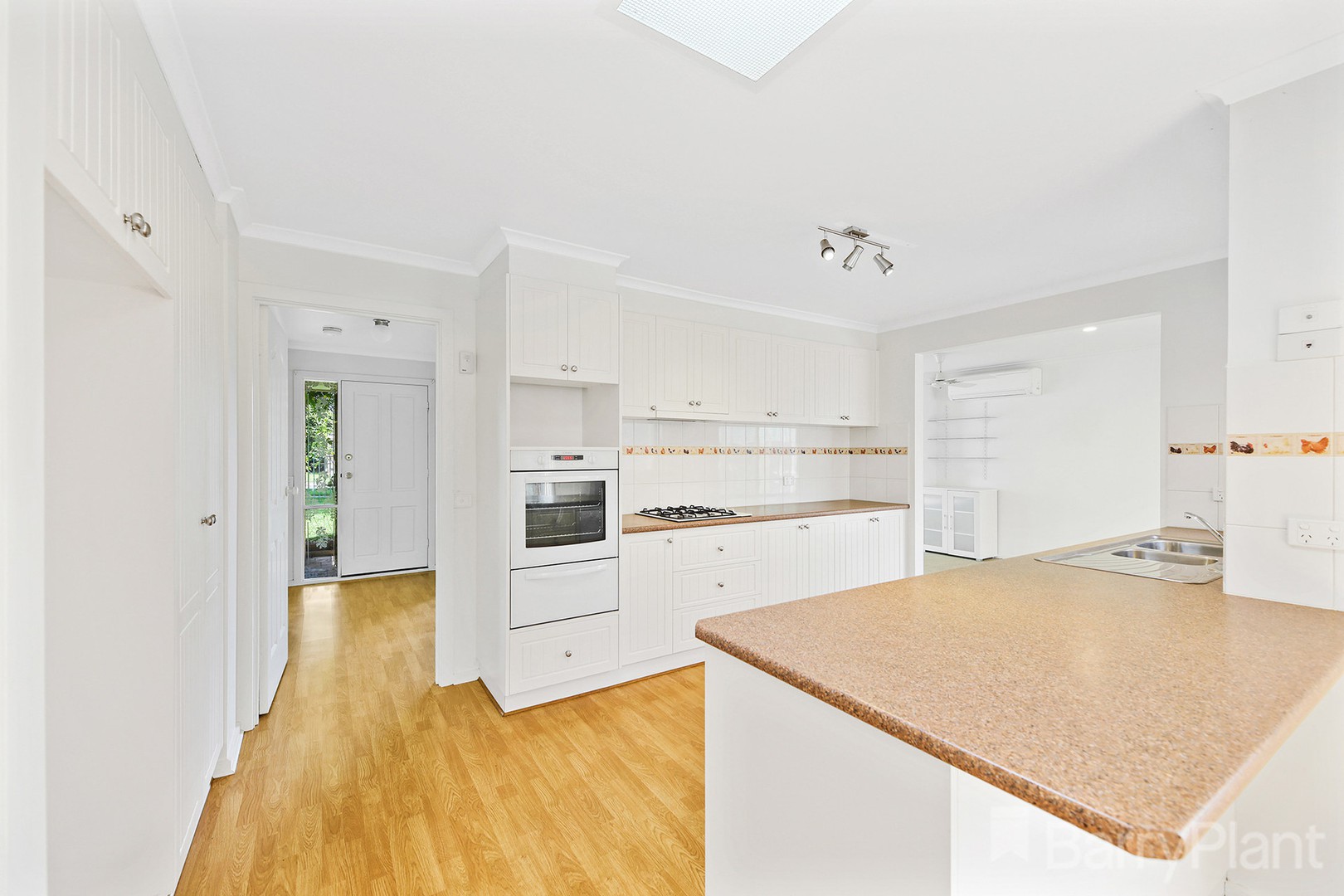 61 Lampard Road, Drouin, VIC 3818, Drouin - Thumbnail 2
