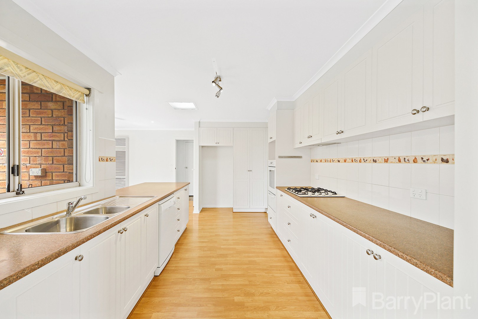 61 Lampard Road, Drouin, VIC 3818, Drouin - Thumbnail 3
