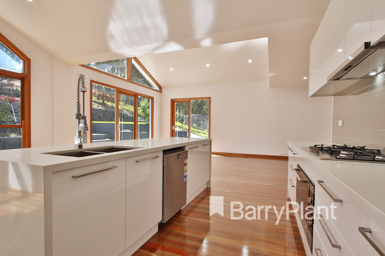 61 Leane Drive, Eltham, VIC 3095, Eltham - Thumbnail 3
