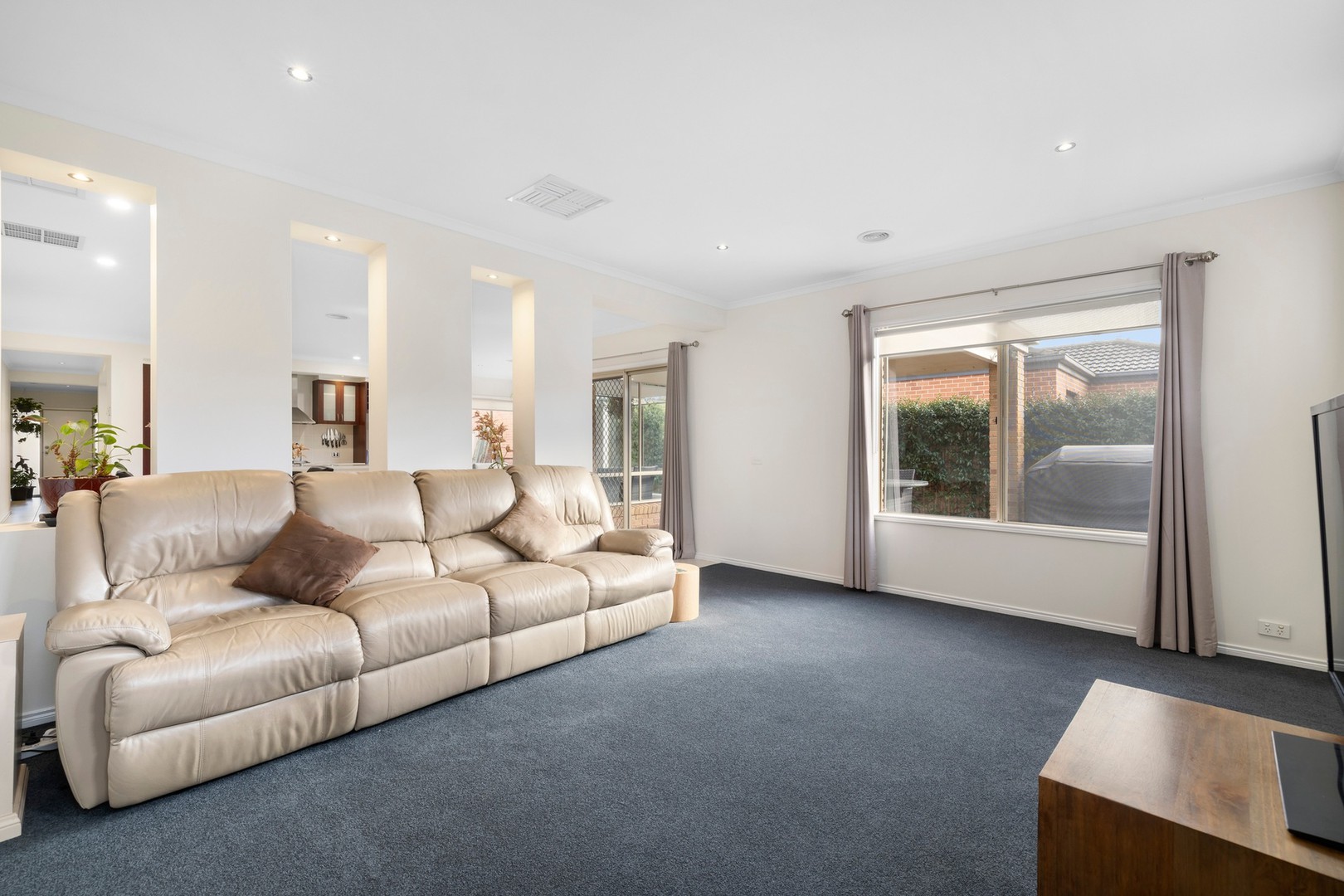 61 Neptune Drive, Point Cook, VIC 3030, Point Cook - Thumbnail 8