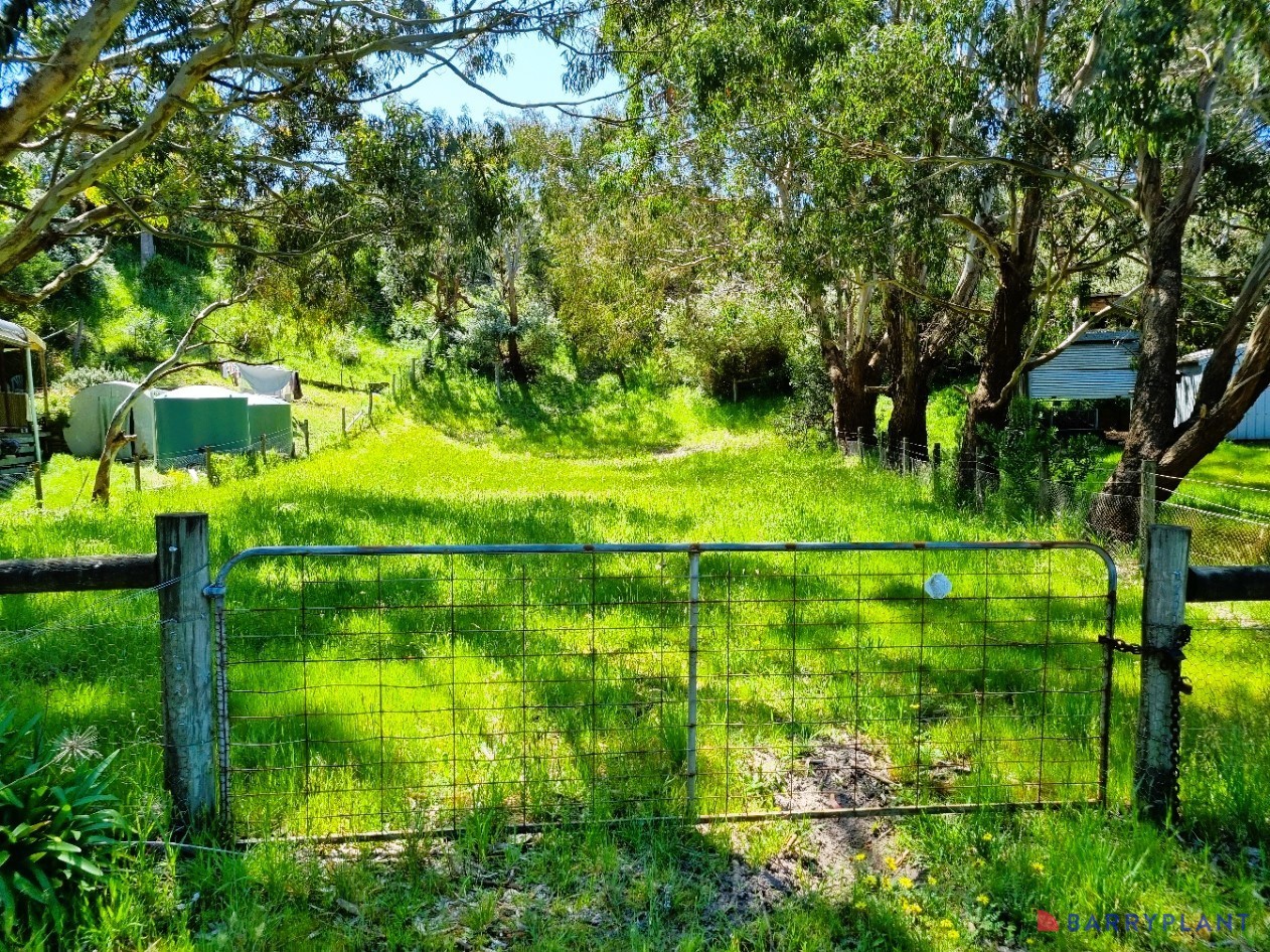 61 Pandora Avenue, Venus Bay, VIC 3956 - Thumbnail 2 - 06/10/2025