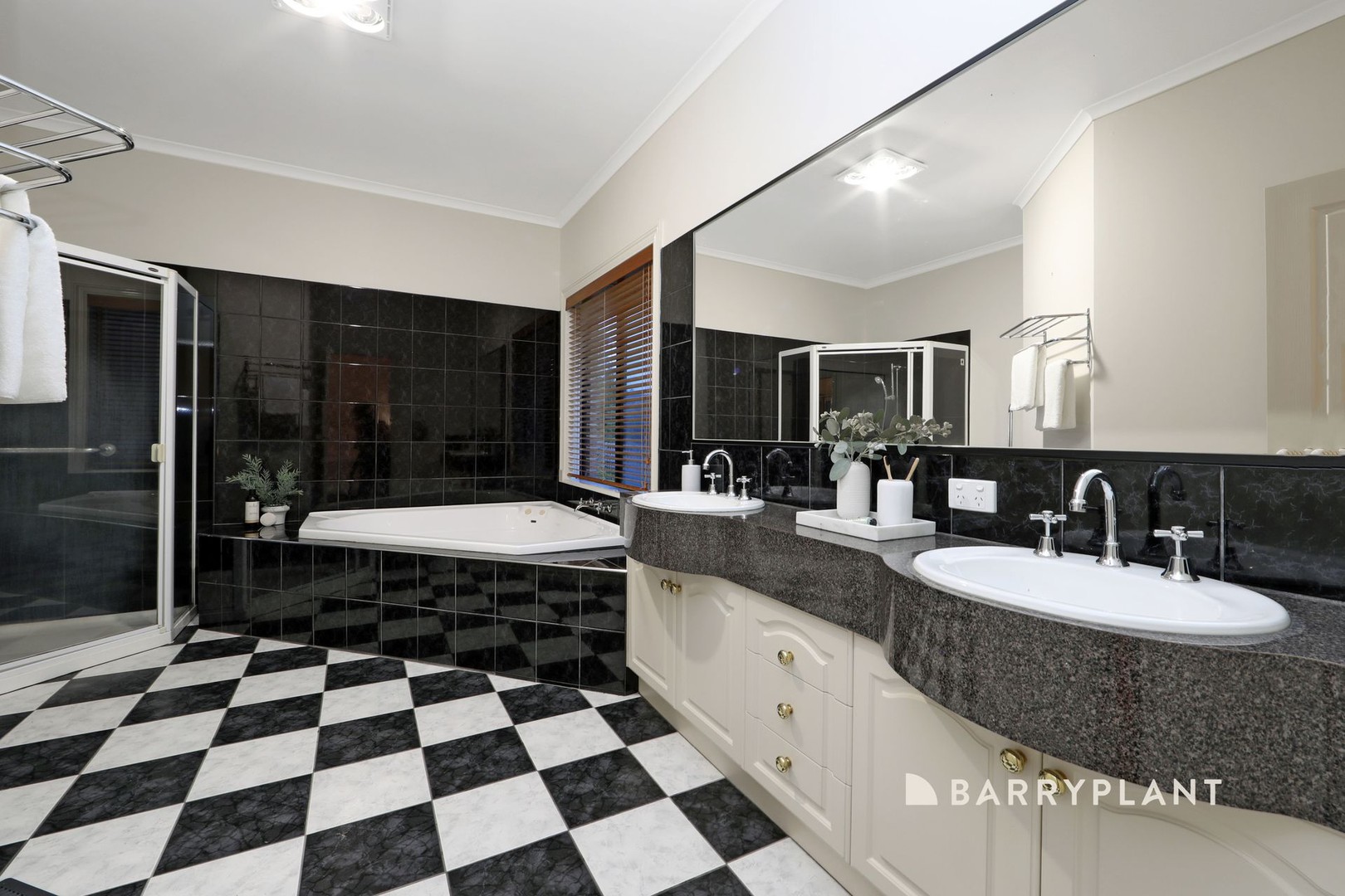 61 Pitfield Crescent, Rowville, VIC 3178, Rowville - Thumbnail 8