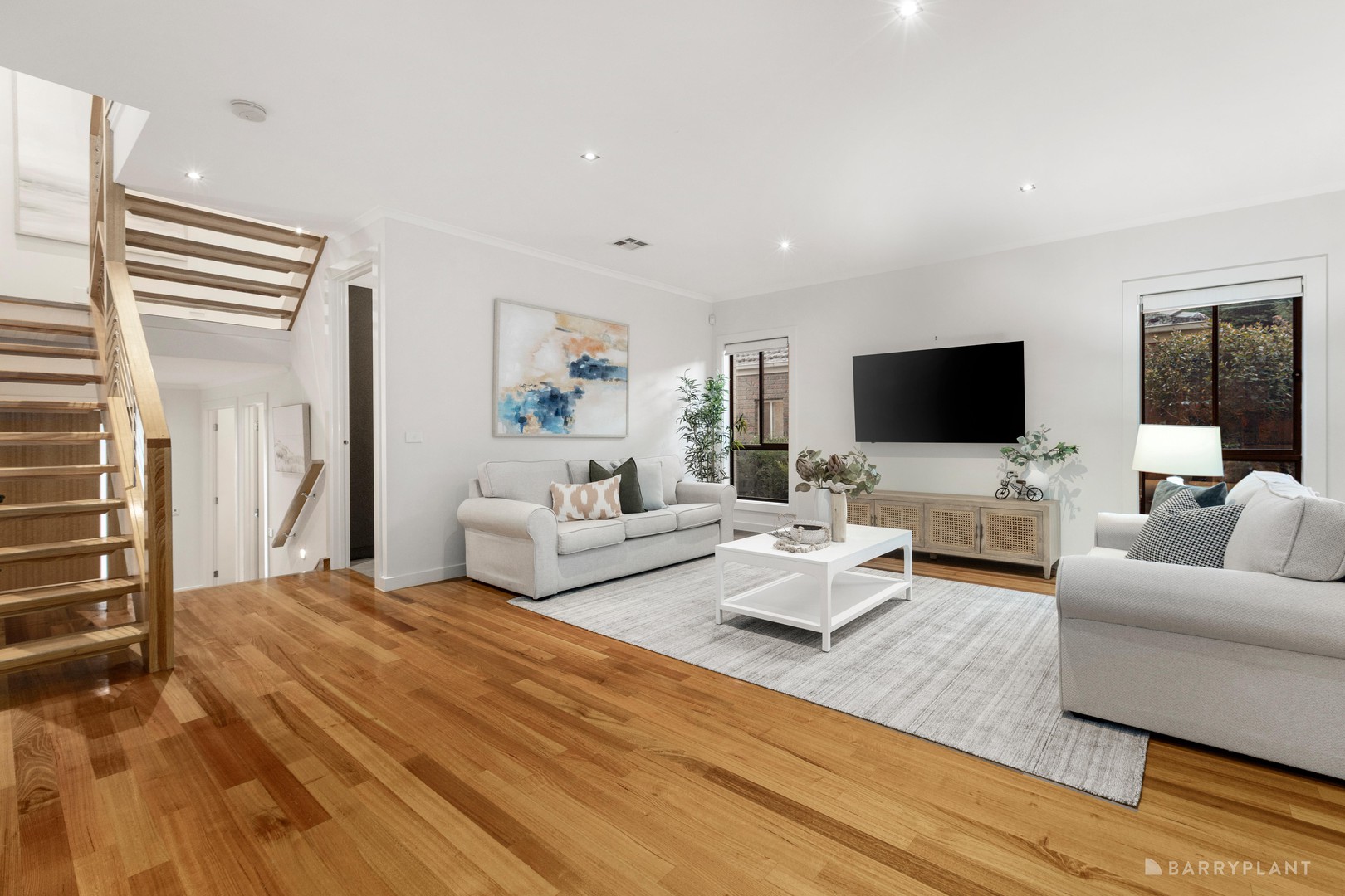 61 Russell Crescent, Doncaster East, VIC 3109 - Thumbnail 2 - 25/09/2025