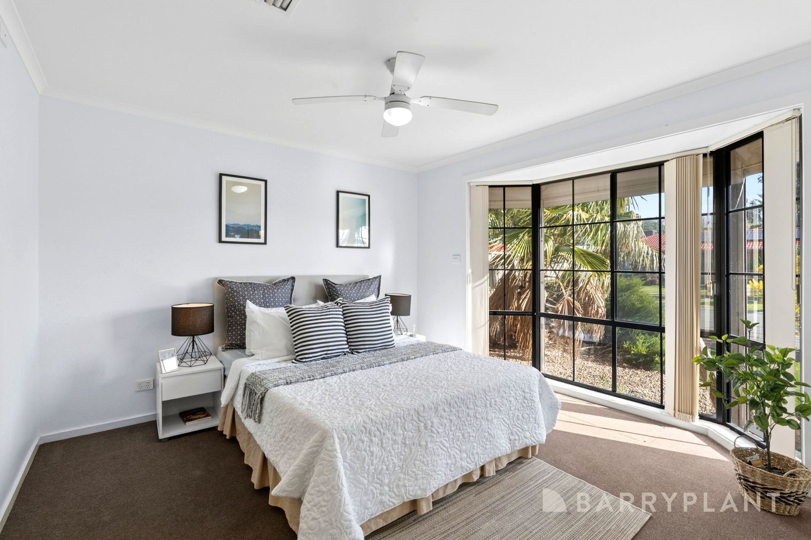 61 Silvereye Crescent, Werribee, VIC 3030, Werribee - Thumbnail 2