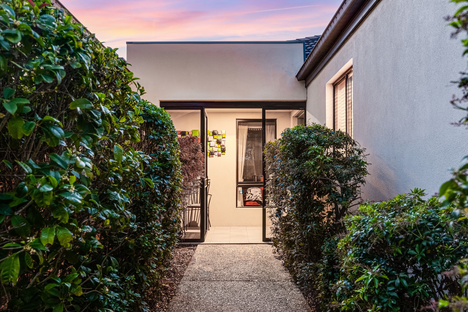 61 Sovereign Manors Crescent, Rowville, VIC 3178 - Thumbnail 2 - 11/05/2022