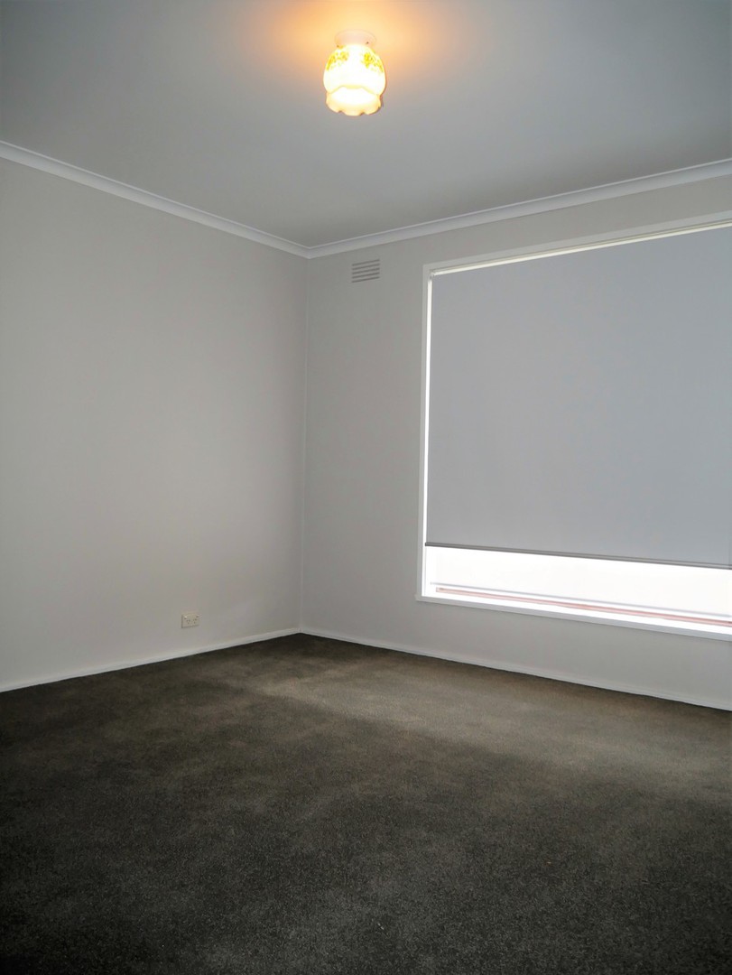 61 Vista Drive, Melton, VIC 3337, Melton - Thumbnail 4