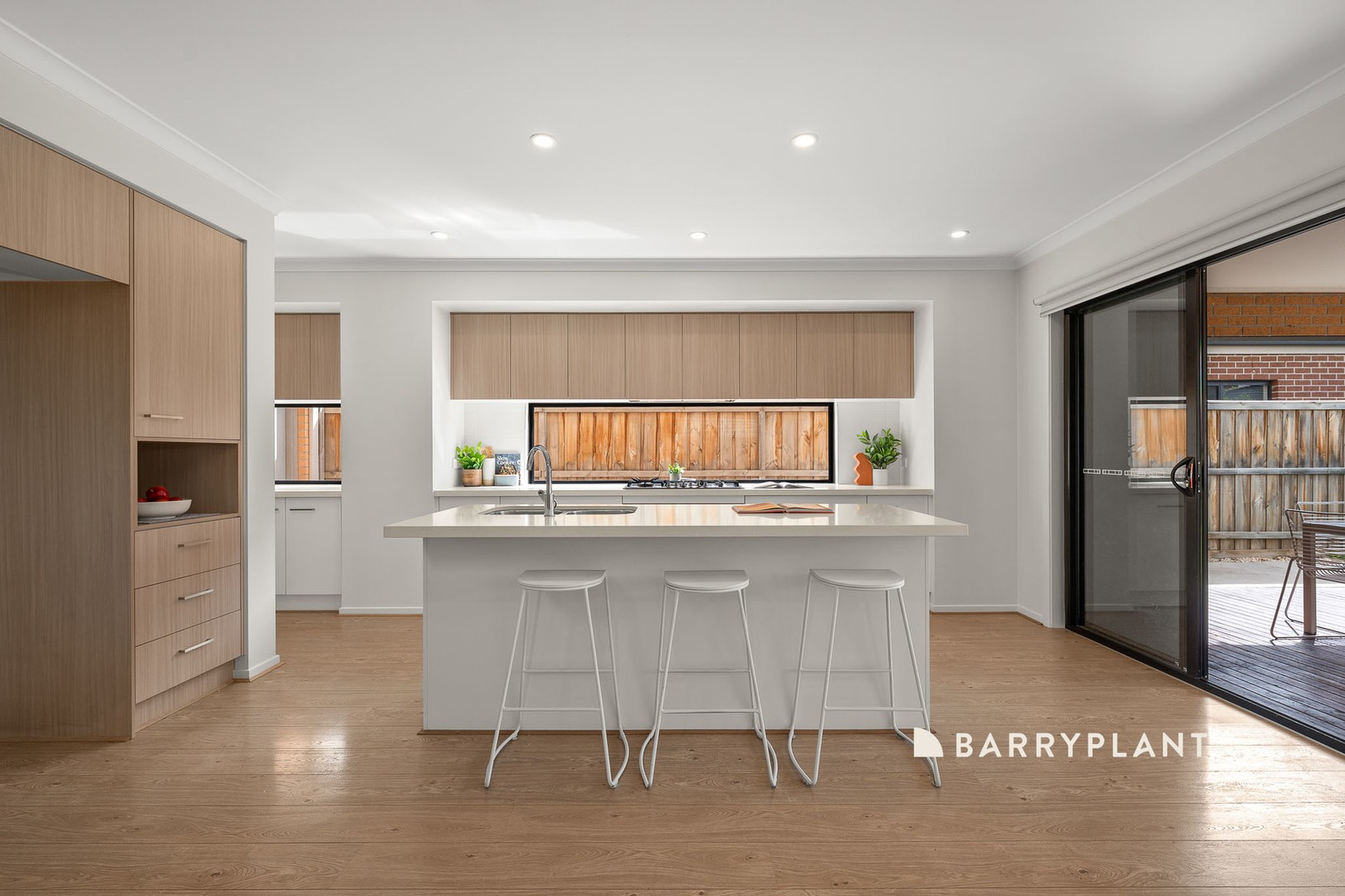 61 Warmbrunn Crescent, Berwick, VIC 3806, Berwick - Thumbnail 2