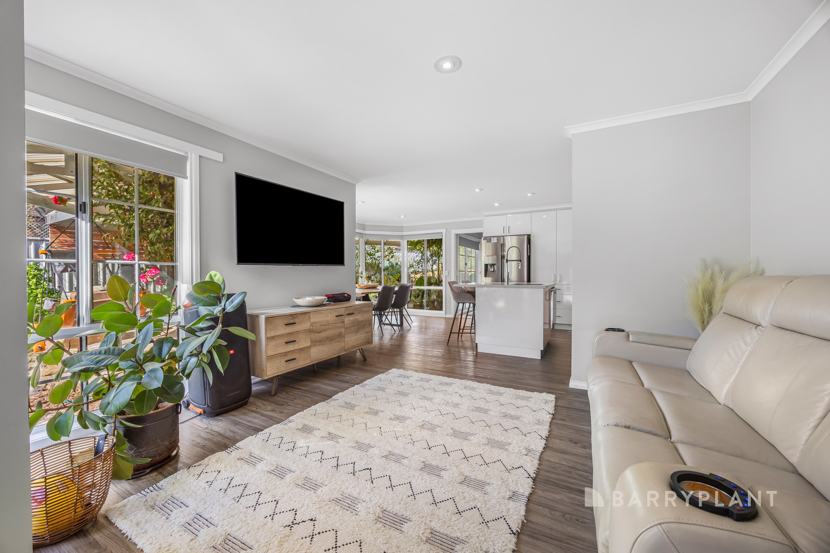 610 Learmonth Street, Buninyong, VIC 3357 - Thumbnail 1 - 13/08/2025