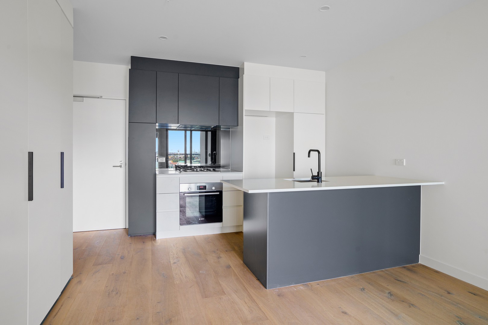 611/4 Joseph Road, Footscray, VIC 3011, Footscray - Thumbnail 4