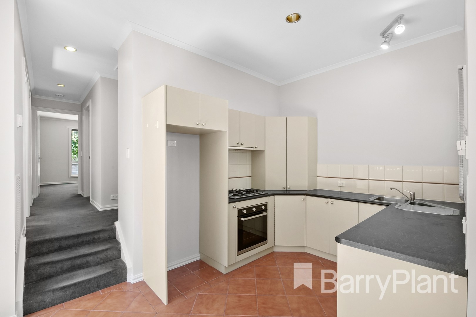 611A Barkly Street, Golden Point, VIC 3350, Golden Point - Thumbnail 5