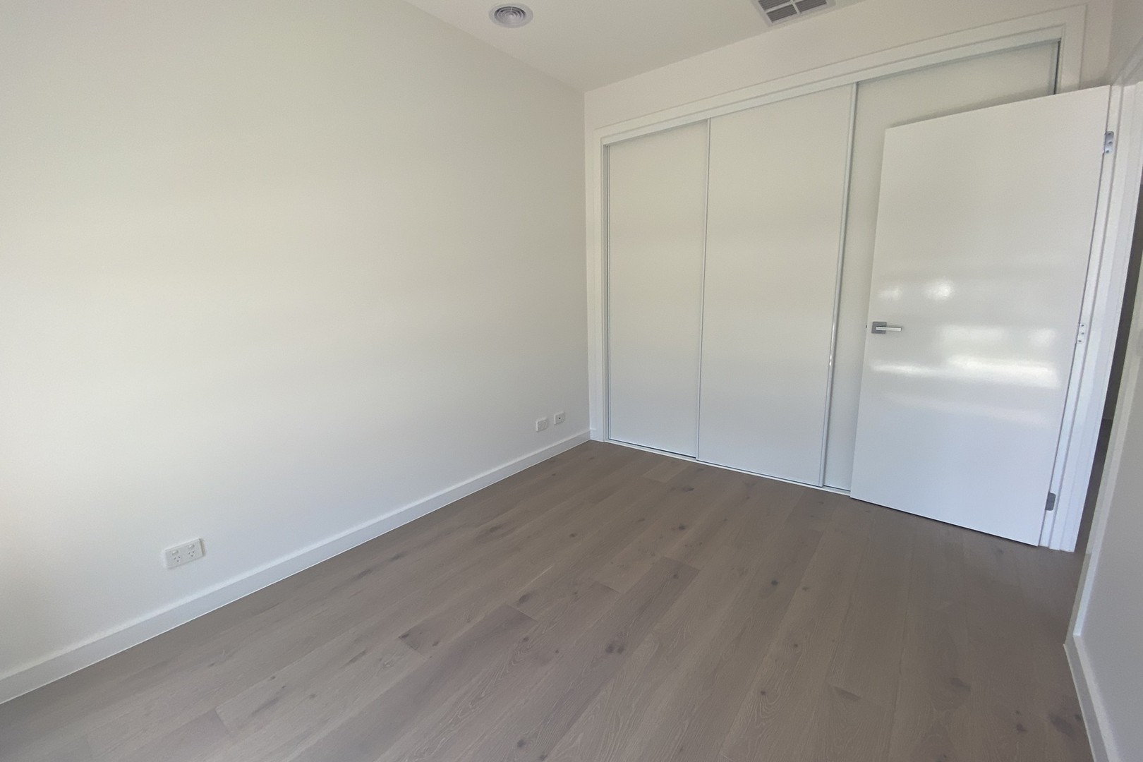 61C Leamington Street, Reservoir, VIC 3073, Reservoir - Thumbnail 6