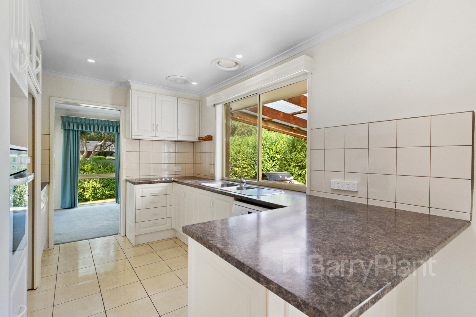 62 Alderford Drive, Wantirna, VIC 3152, Wantirna - Thumbnail 4