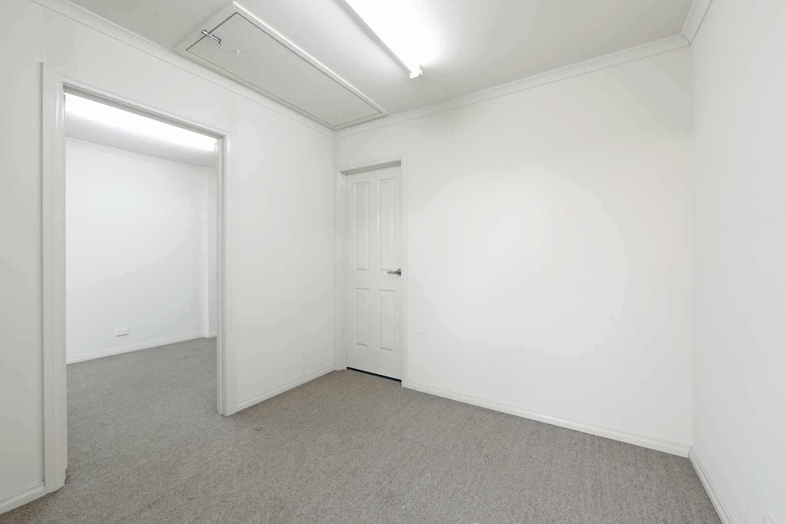 62 Bellfield Drive, Lysterfield, VIC 3156, Lysterfield - Thumbnail 4