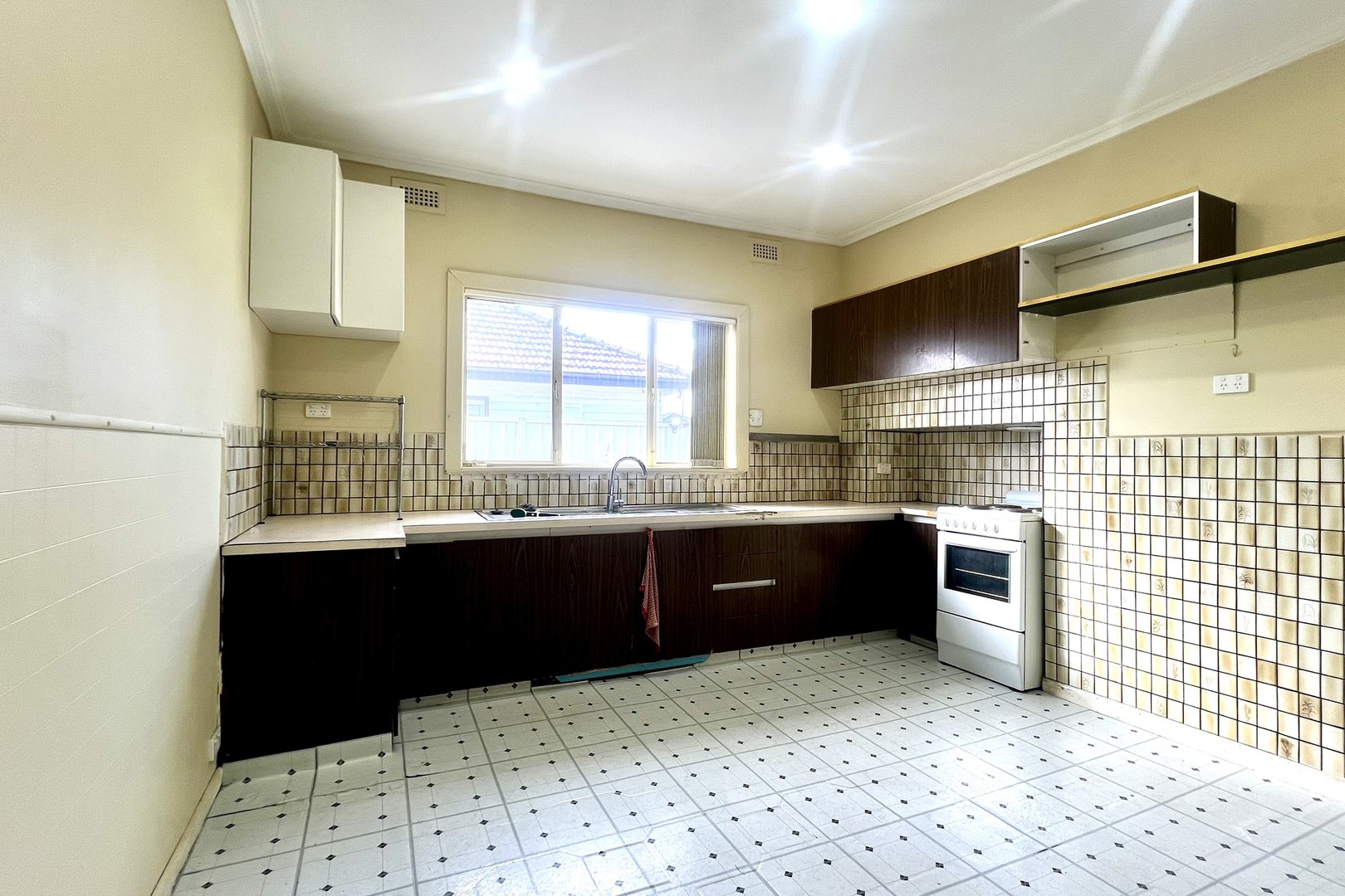 62 Erica Avenue, St Albans, VIC 3021, St Albans - Thumbnail 7