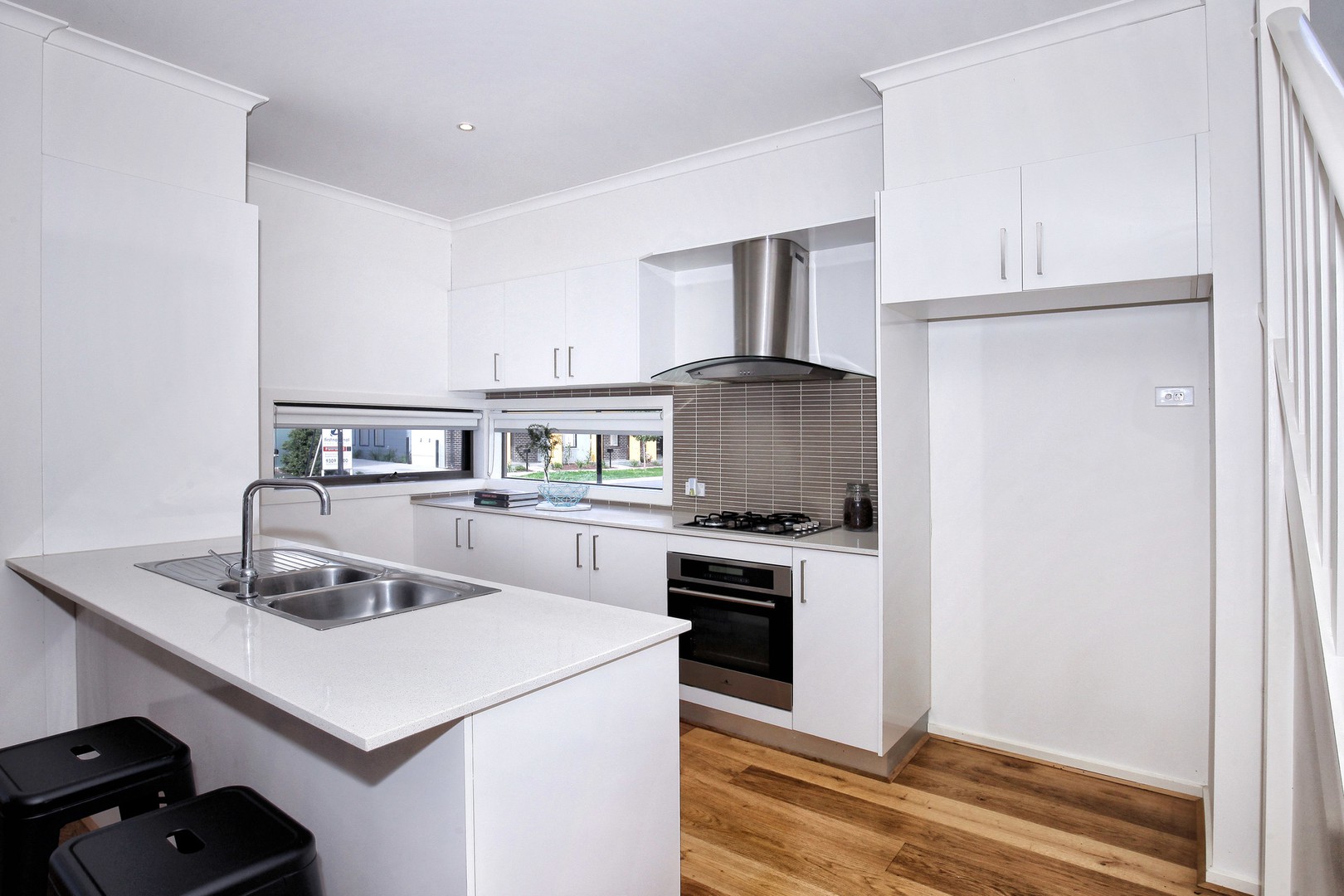 62 Grattan Cove, Craigieburn, VIC 3064, Craigieburn - Thumbnail 3