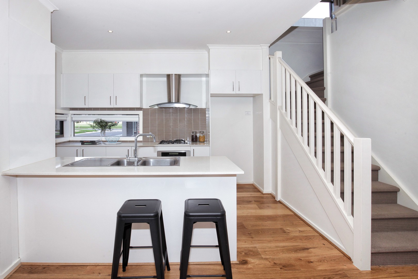 62 Grattan Cove, Craigieburn, VIC 3064, Craigieburn - Thumbnail 4