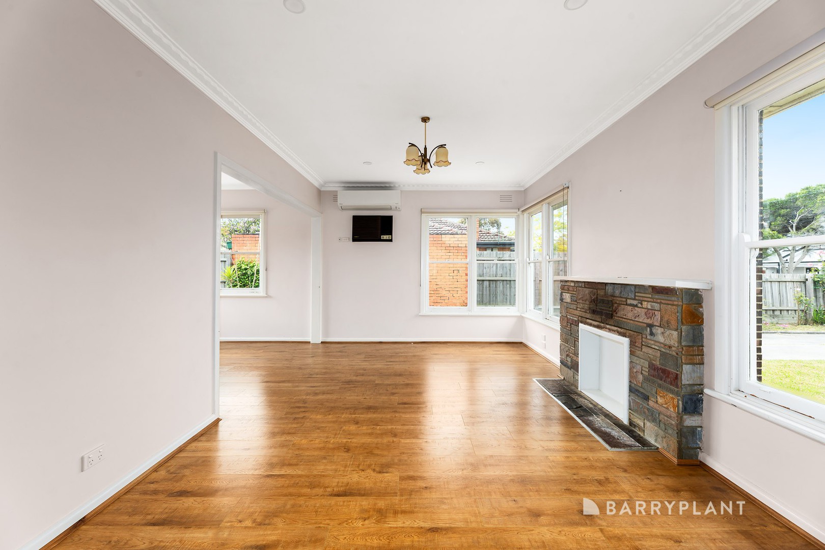 62 Hedge End Road, Nunawading, VIC 3131, Nunawading - Thumbnail 3