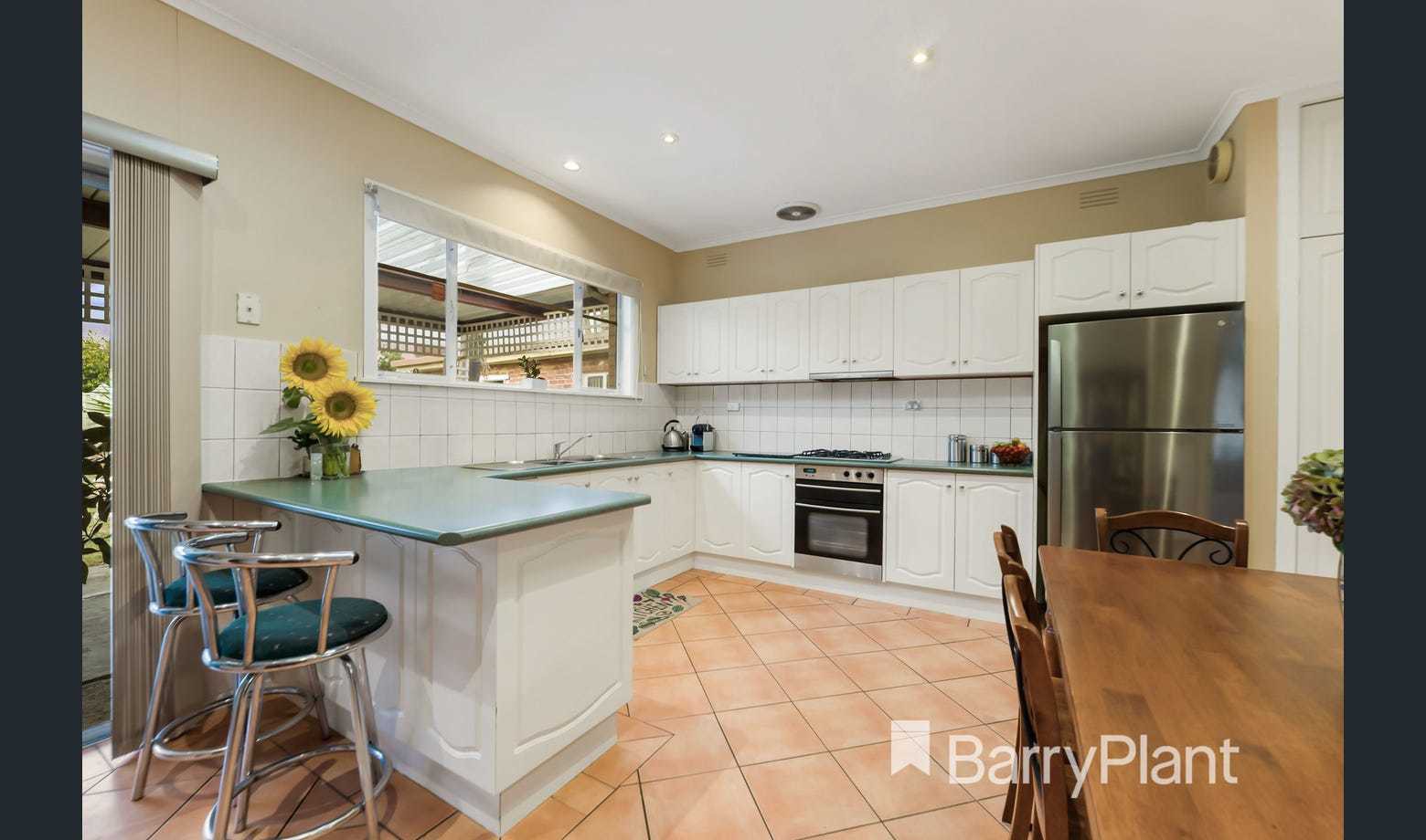 62 James Street, St Albans, VIC 3021, St Albans - Thumbnail 3