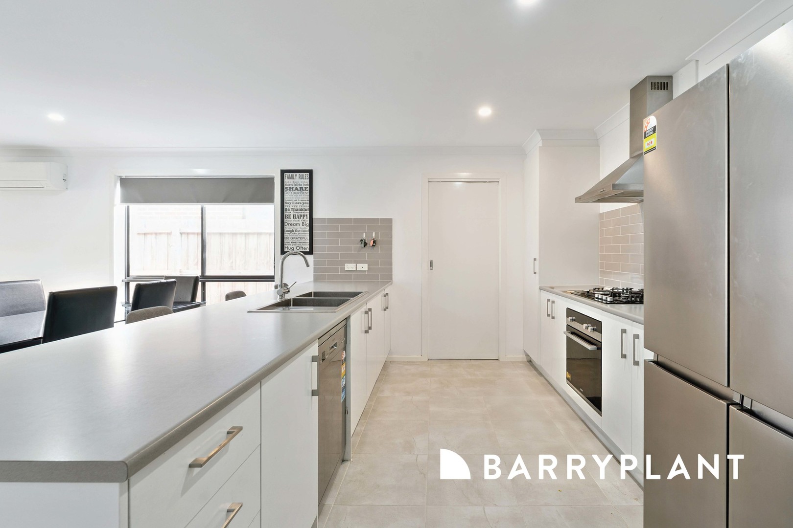 62 Joey Crescent, Deanside, VIC 3336, Deanside - Thumbnail 6