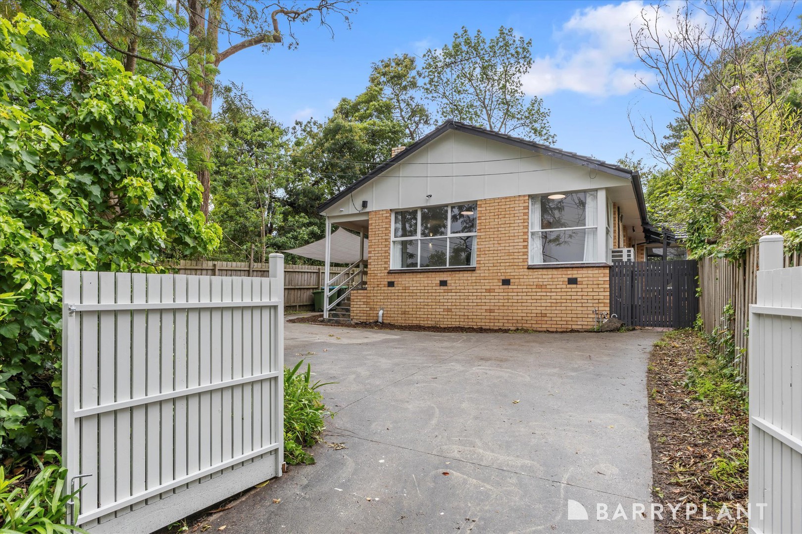 62 Kent Avenue, Croydon, VIC 3136 - Thumbnail 2 - 28/10/2025