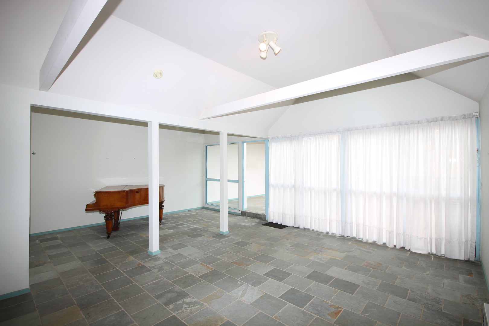 62 Kilgour Street, Geelong, VIC 3220, Geelong - Thumbnail 5
