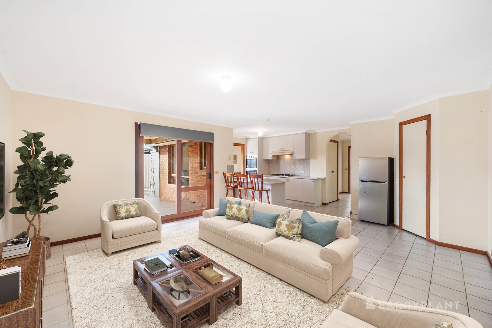 62 Kurunjang Drive, Kurunjang, VIC 3337 - Thumbnail 2 - 29/08/2024