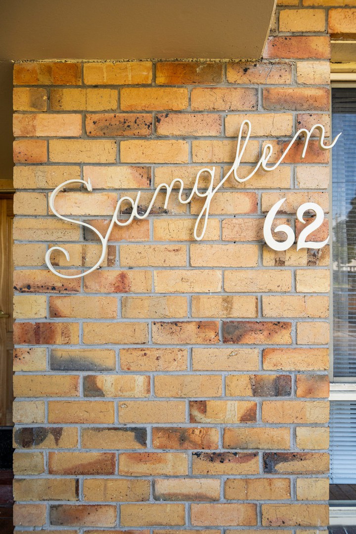 62 Roslyn Road, Belmont, VIC 3216 - Thumbnail 2 - 11/08/2025