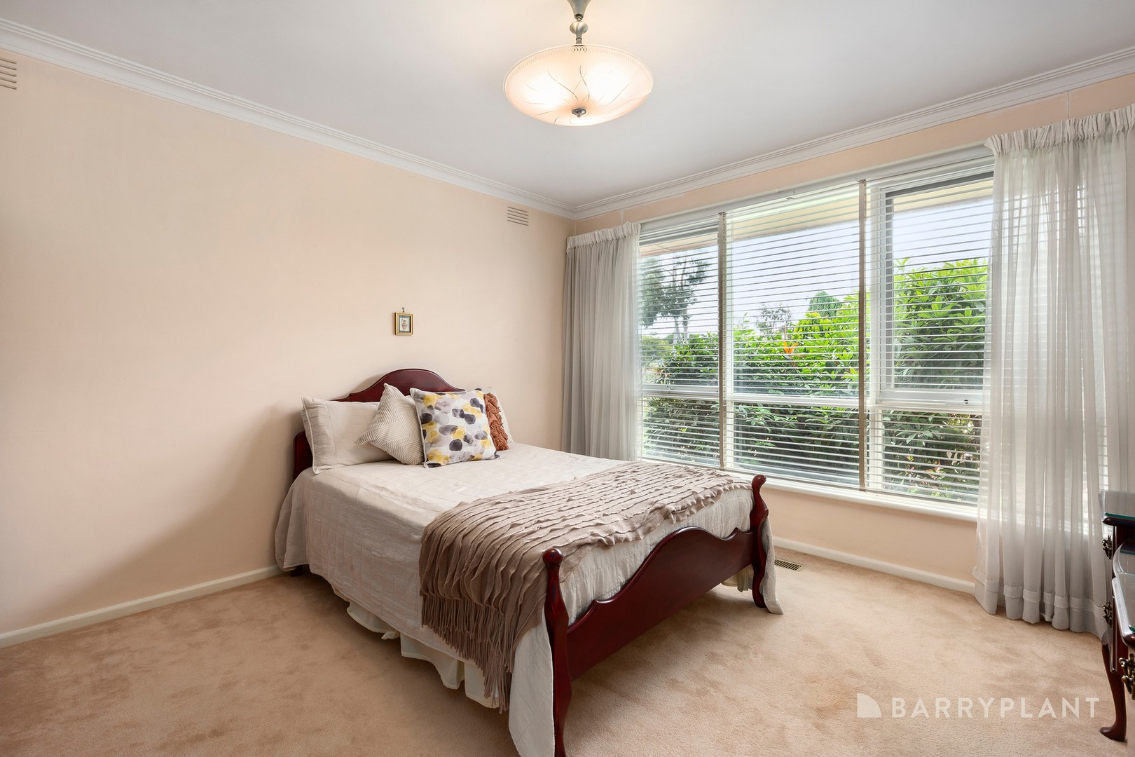 62 Somerlayton Crescent, Fawkner, VIC 3060, Fawkner - Thumbnail 5