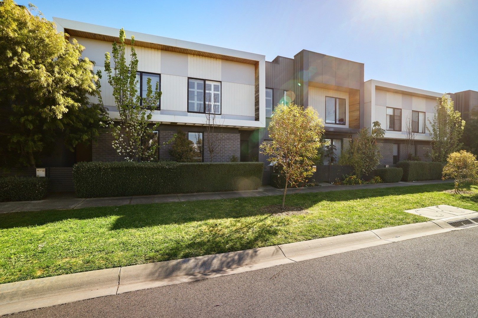 62 Umbrella Way, Point Cook, VIC 3030 - Thumbnail 2 - 14/10/2025