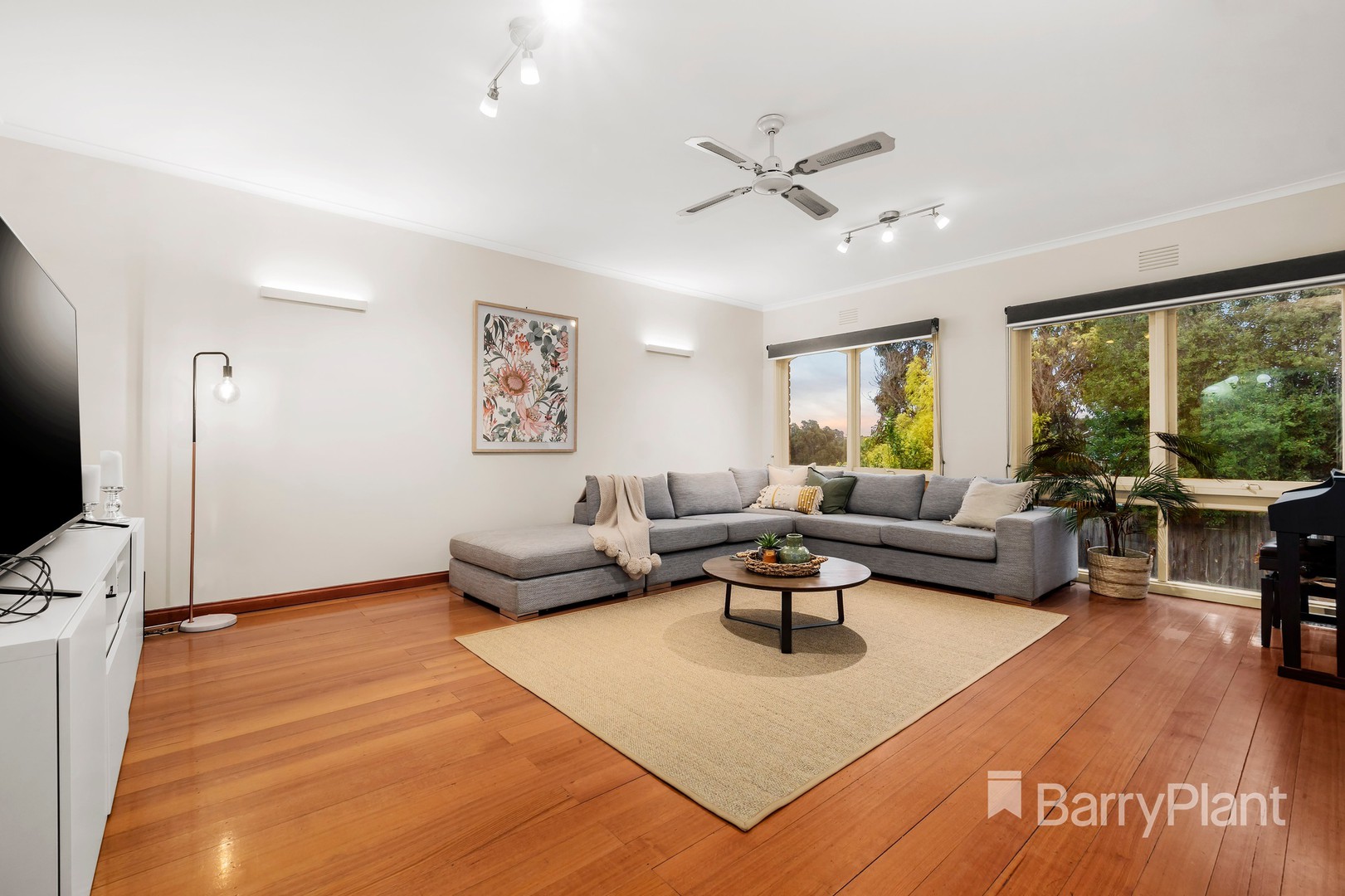 62 Warralong AvenueGreensborough, VIC 3088, Greensborough - Thumbnail 3