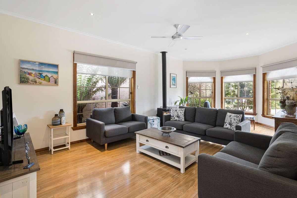 63 Banksia Place, Rosebud, VIC 3939, Rosebud - Thumbnail 2