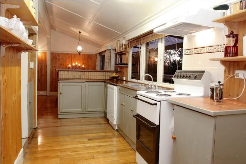 63 Burnett Street, Mitcham, VIC 3132, Mitcham - Thumbnail 2