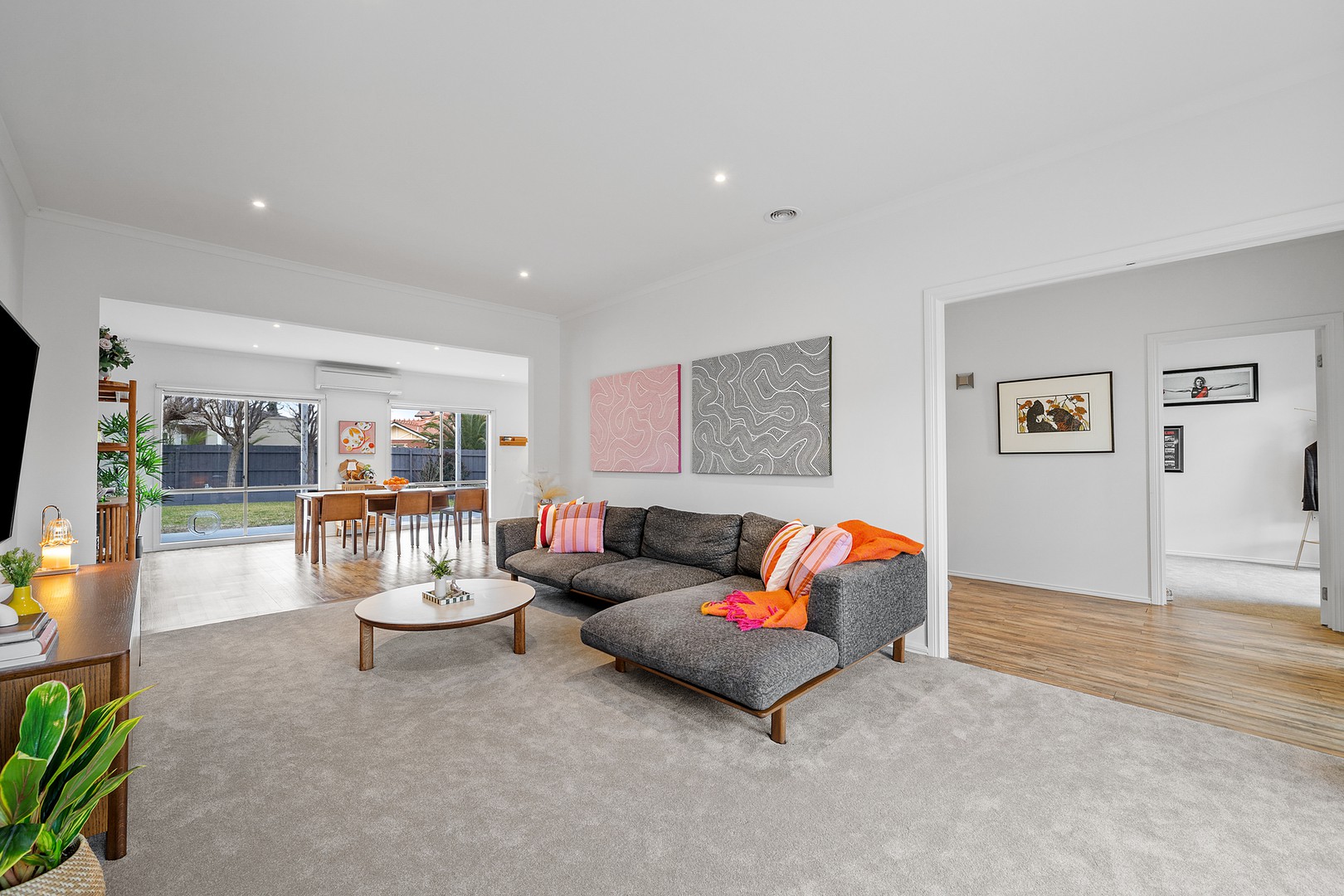 63 Cambridge Crescent, Taylors Lakes, VIC 3038, Taylors Lakes - Thumbnail 2
