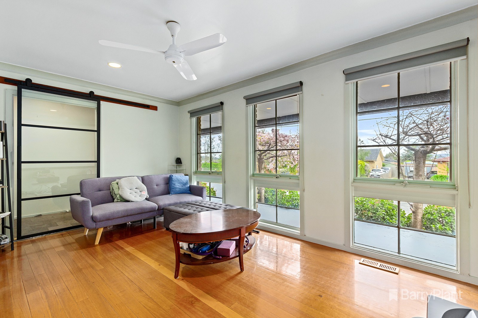 63 Edina Road, Ferntree Gully, VIC 3156 - Thumbnail 2 - 28/09/2023