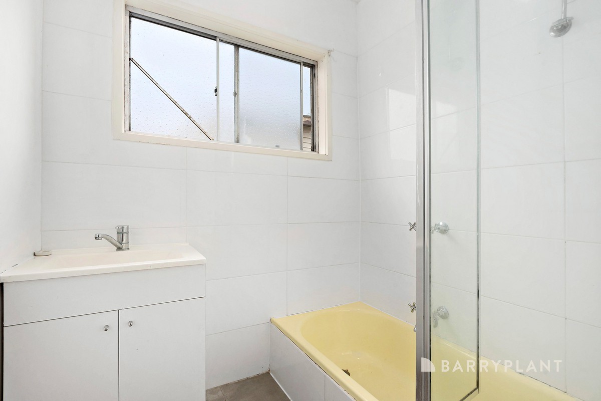 63 Eighth Avenue, Rosebud, VIC 3939, Rosebud - Thumbnail 6