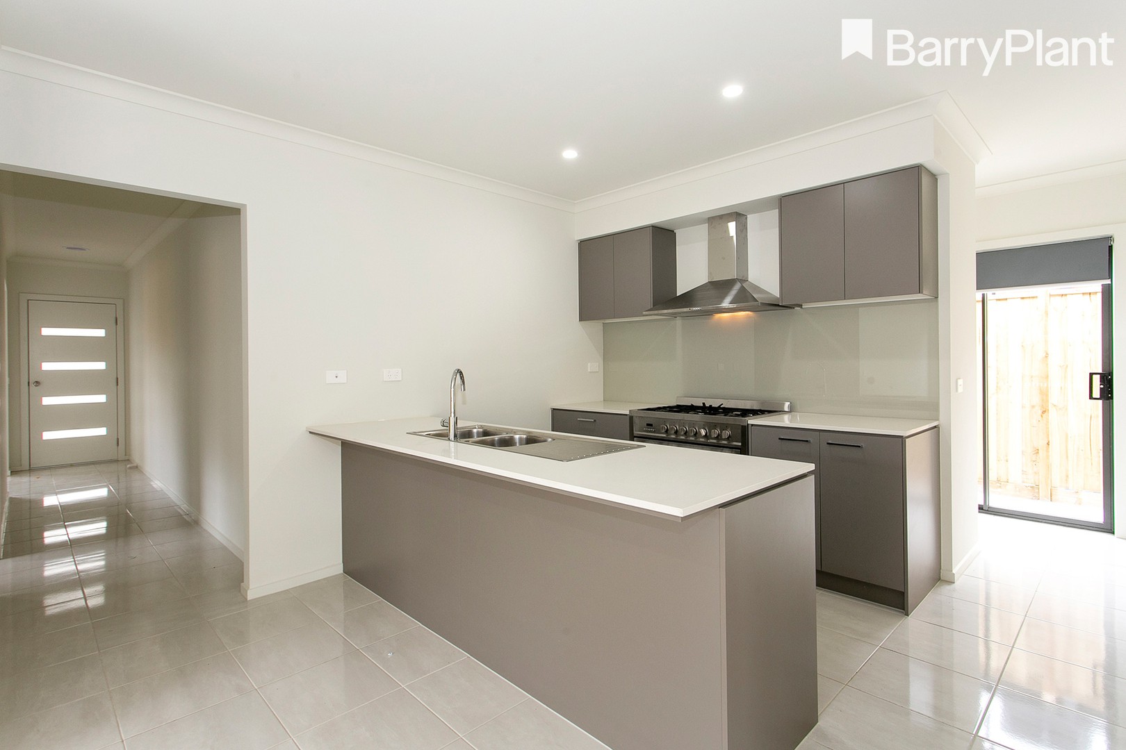 63 Garrad Crescent, Clyde, VIC 3978, Clyde - Thumbnail 2