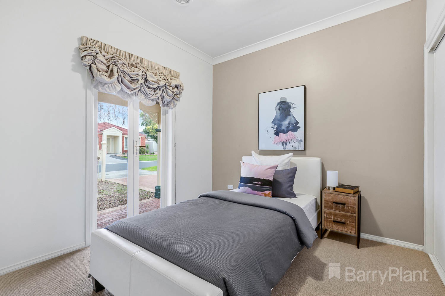 63 Grampians Way, Caroline Springs, VIC 3023, Caroline Springs - Thumbnail 7