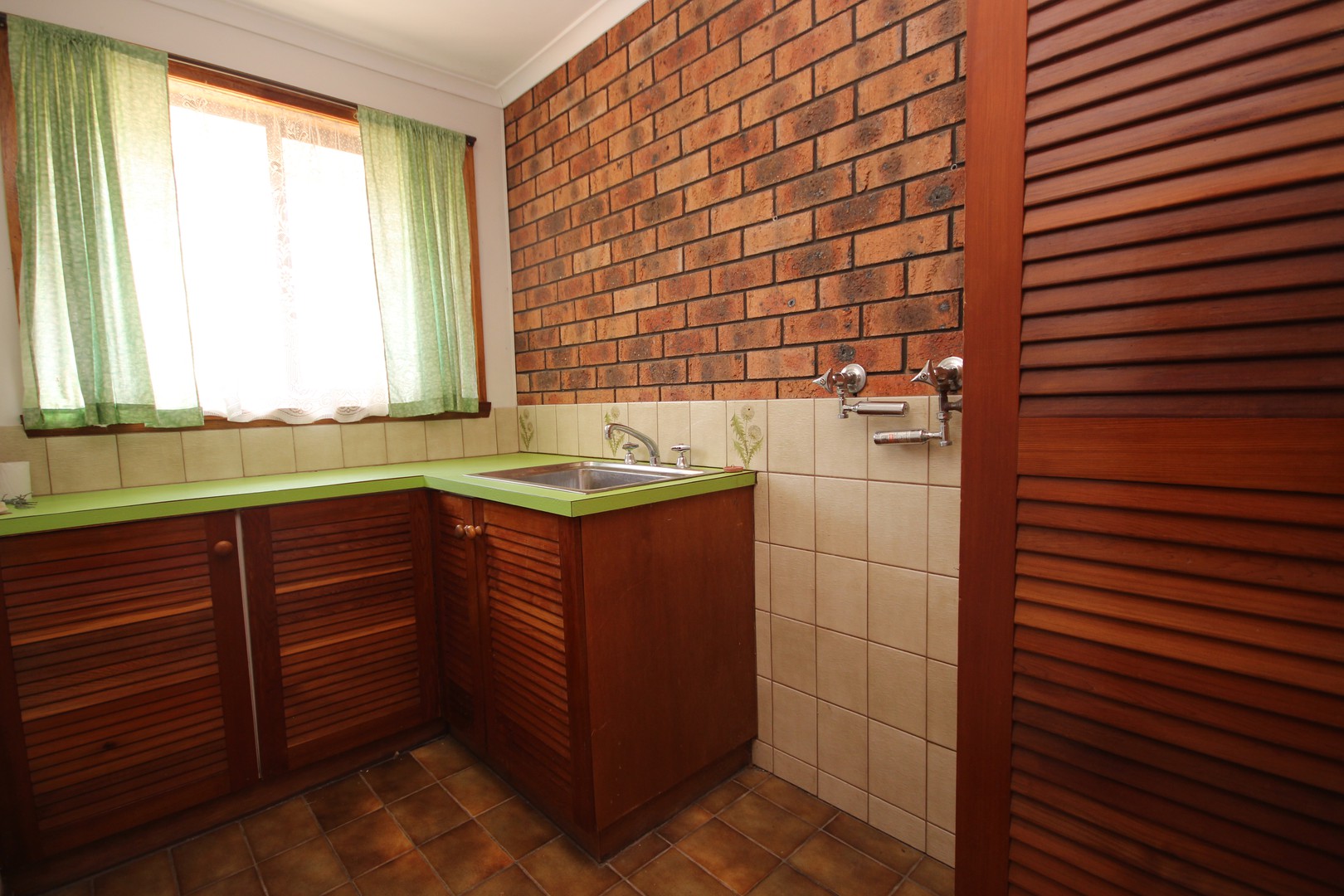 63 Hamlyn Avenue, Hamlyn Heights, VIC 3215, Hamlyn Heights - Thumbnail 6