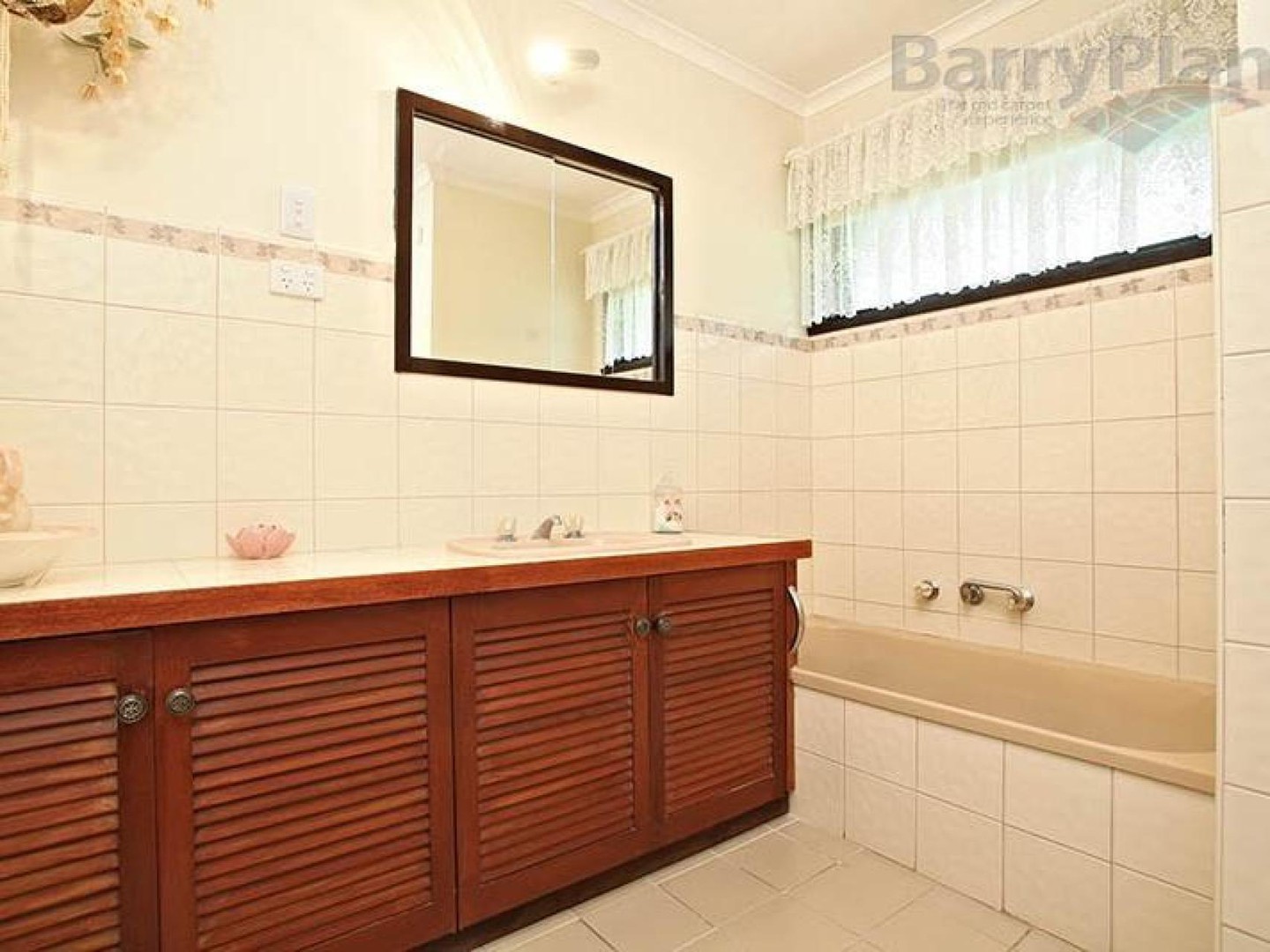 63 Hume Avenue, Melton South, VIC 3338, Melton South - Thumbnail 5