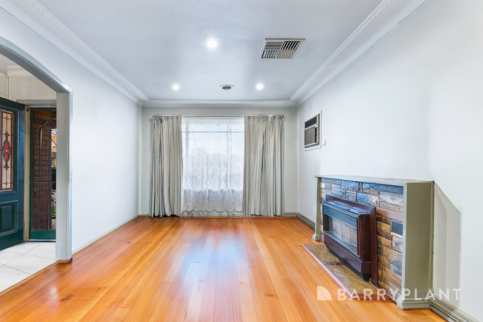 63 Leslie Street, St Albans, VIC 3021, St Albans - Thumbnail 2