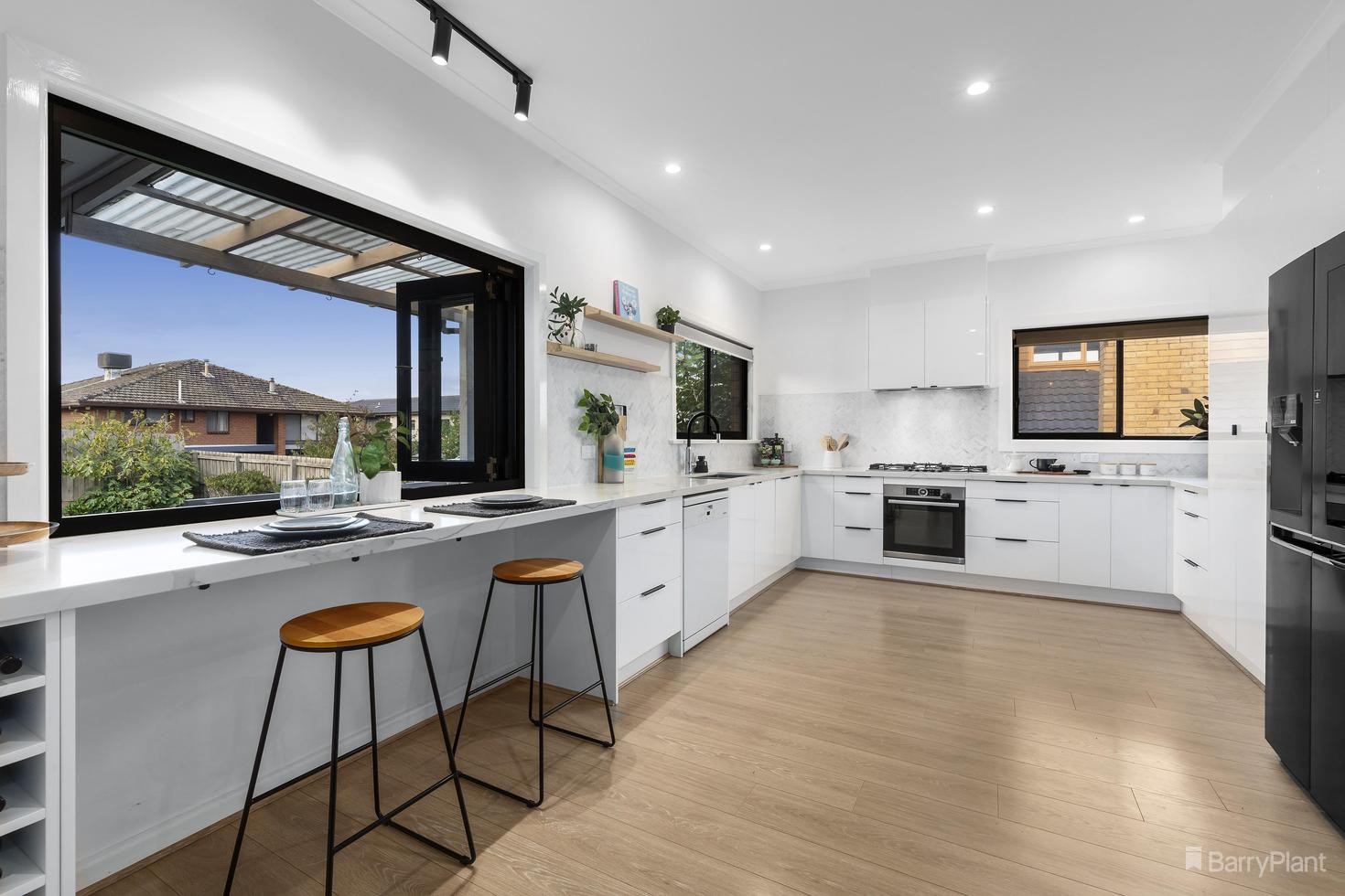 63 Pinnacle Crescent, Bulleen, VIC 3105, Bulleen - Thumbnail 3