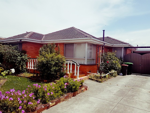 63 Ridge Drive, Avondale Heights, VIC 3034, Avondale Heights - Thumbnail 2