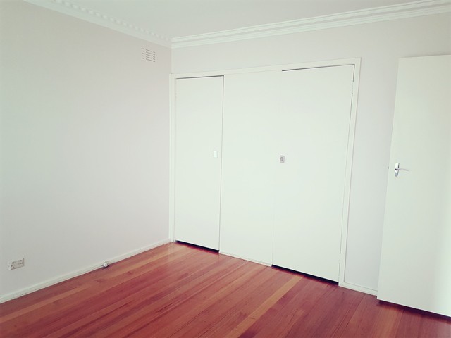 63 Ridge Drive, Avondale Heights, VIC 3034, Avondale Heights - Thumbnail 4