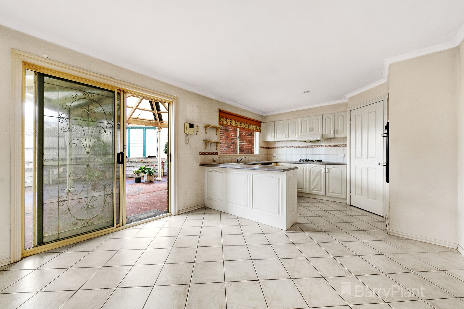 63 Shinners Avenue, Narre Warren, VIC 3805, Narre Warren - Thumbnail 2