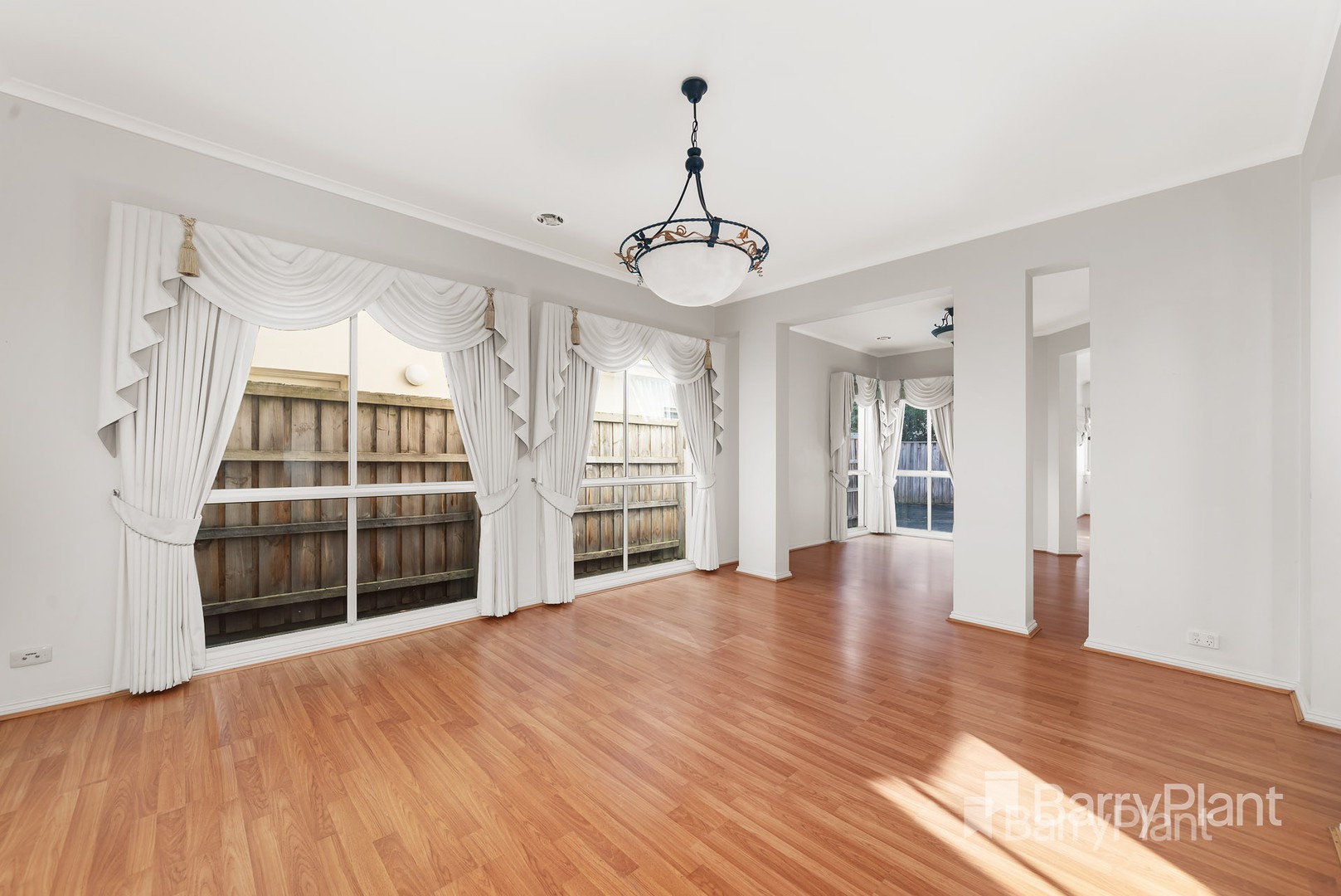 63 Sunrise Crescent, Templestowe Lower, VIC 3107, Templestowe Lower - Thumbnail 2