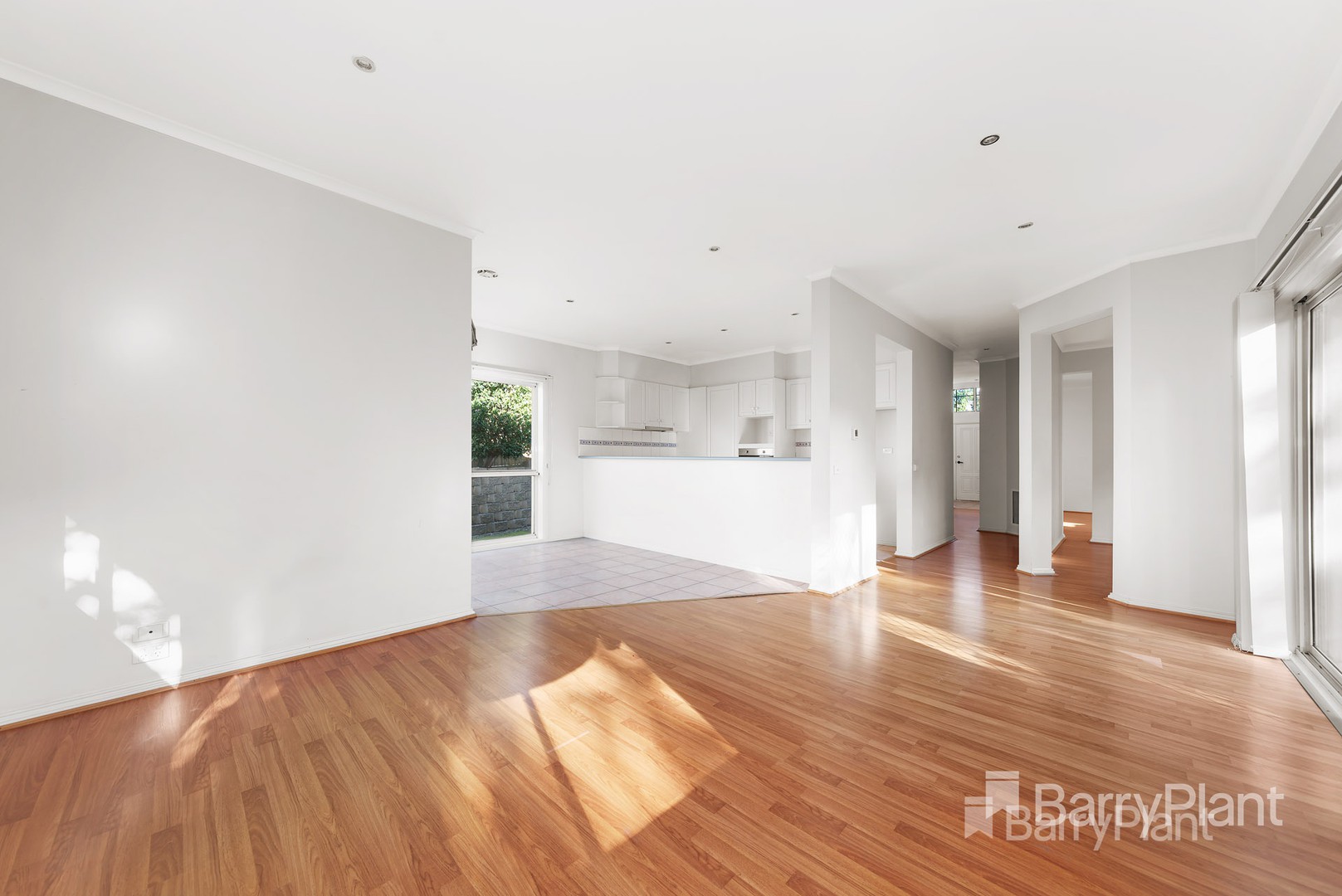 63 Sunrise Crescent, Templestowe Lower, VIC 3107, Templestowe Lower - Thumbnail 3