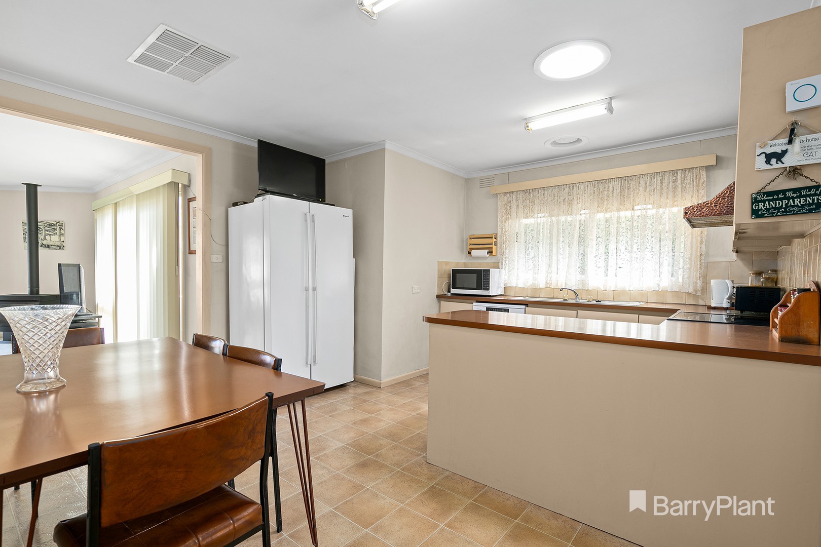 63 Sutherland Street, Hadfield, VIC 3046, Hadfield - Thumbnail 6