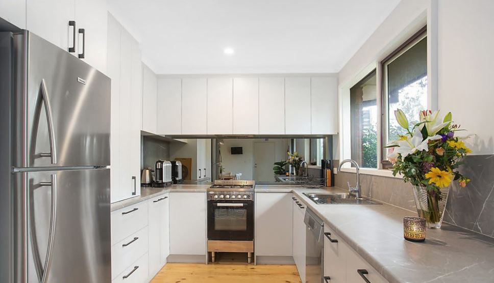 63 Wattle Drive, Watsonia, VIC 3087, Macleod - Thumbnail 2
