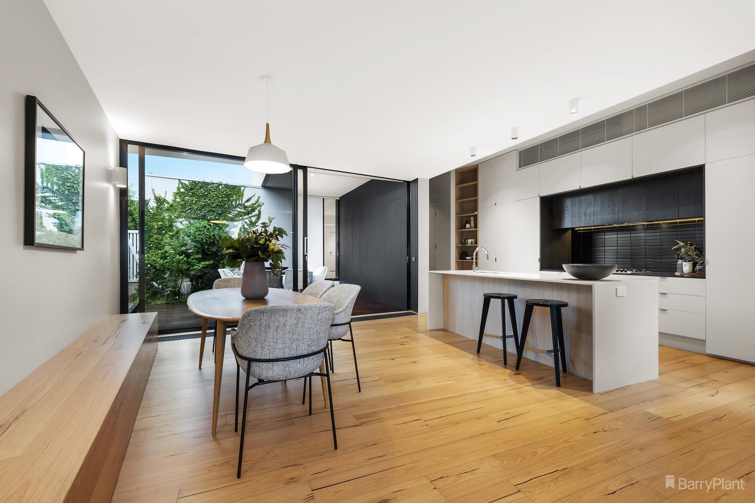 63B Hawker Street, Ivanhoe, VIC 3079, Ivanhoe - Thumbnail 5