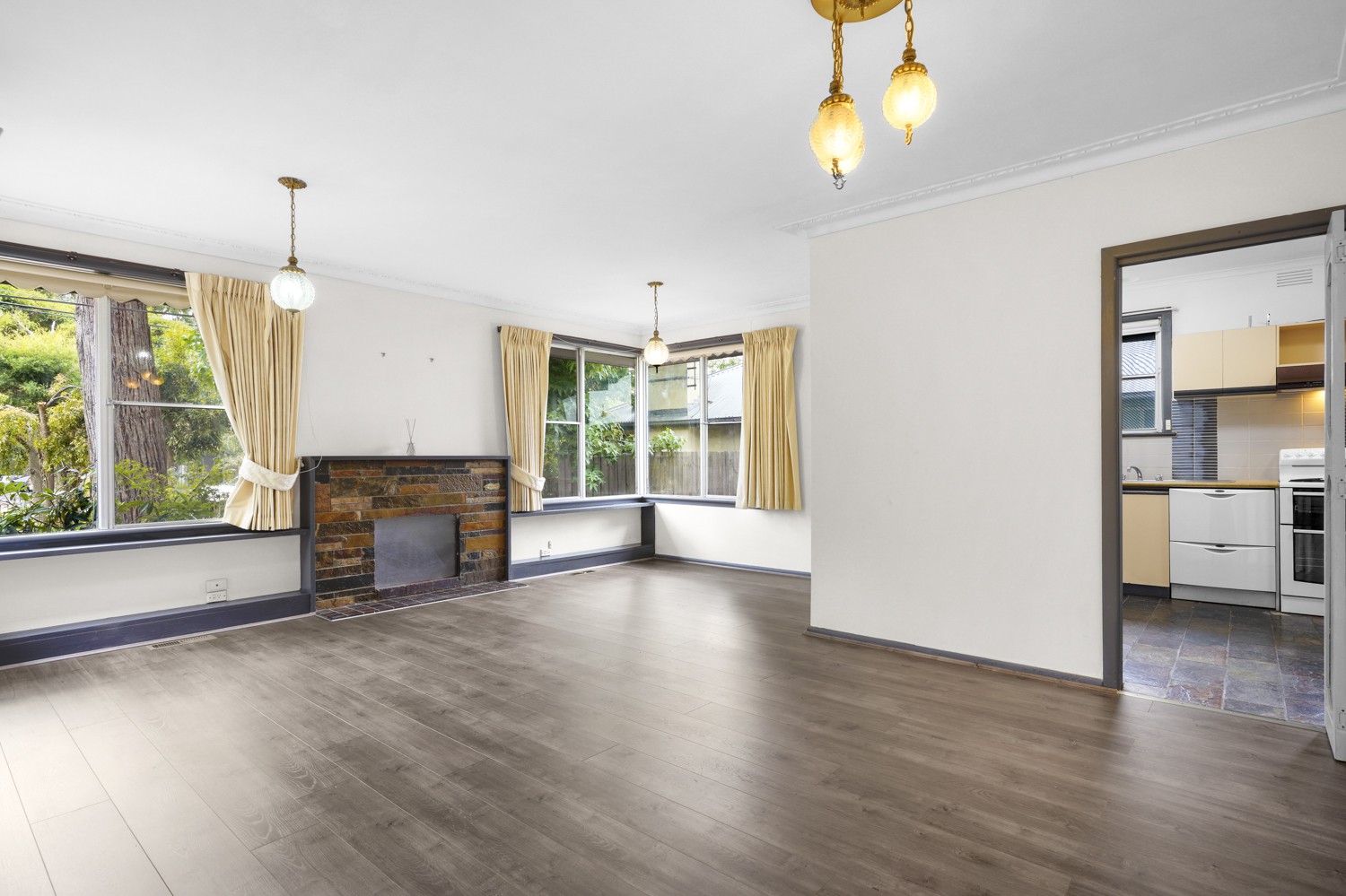 64 Alexandra Road, Ringwood East, VIC 3135, Ringwood East - Thumbnail 3